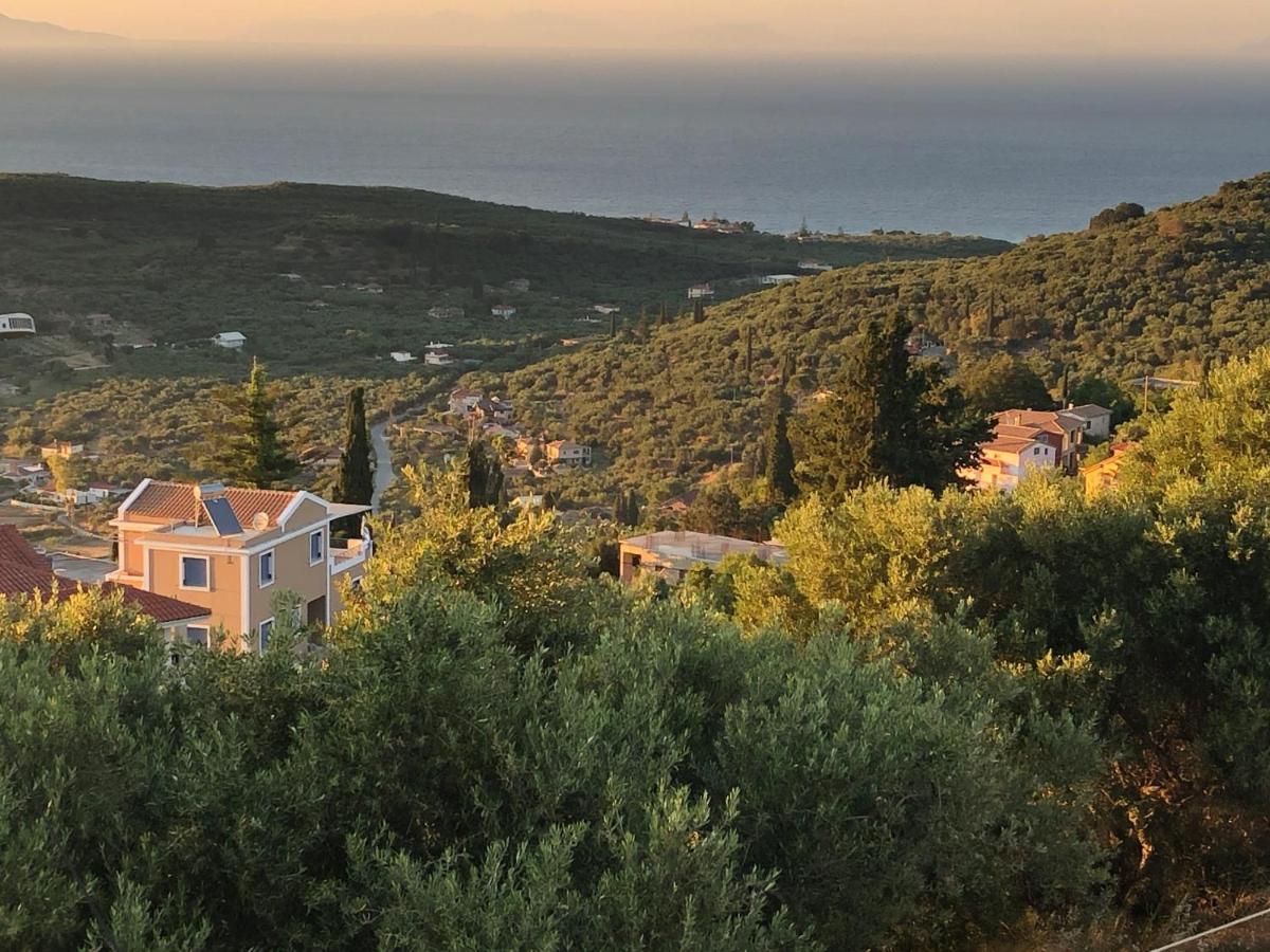 Villa Thea - Τhe View 1St Floor Ano Yerakarion Exterior photo